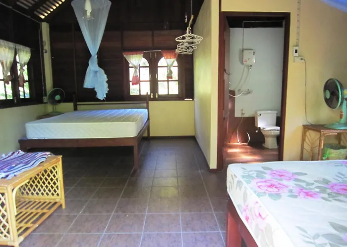Phanom Bencha Mountain Resort
