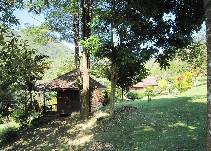 Phanom Bencha Mountain Resort